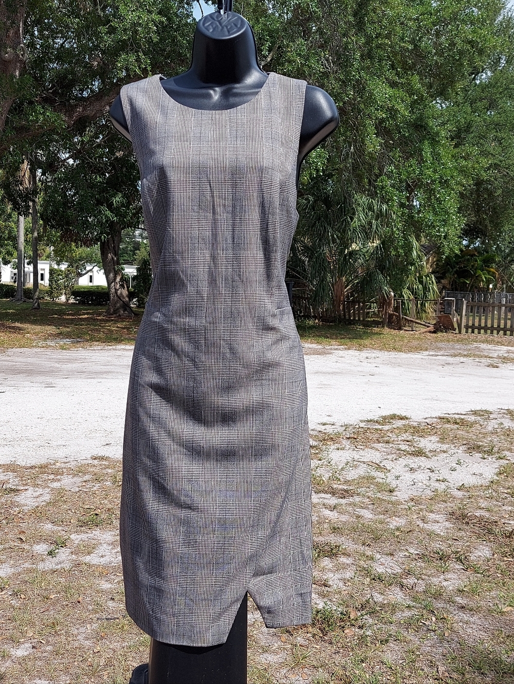 Banana Republic dress size L
